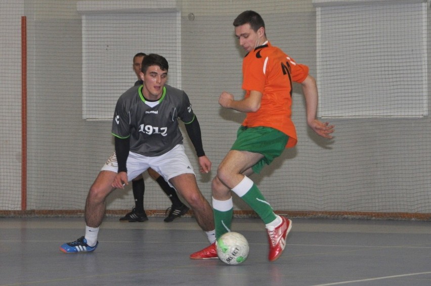 Żukowska Liga Futsalu. Zdjęcia z meczów Borkowa, Czapli, Niestępowa i Rutek