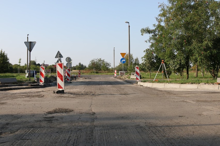 Chełm. Miasto bierze się za drogi, a kolej za tory 