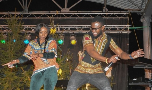 Sceną w Pionkach zawładnęła formacja "Jumbo Africa", która zaprezentowała niezwykłe, sylwestrowe show.