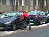 Uwaga! Złodzieje mają nowy sposób na kradzież auta