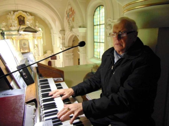 Edward Michor, organista w parafii pw. św. Floriana w Chodzieży