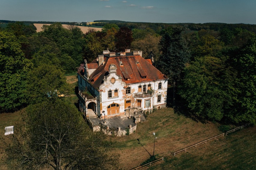 Zabytkowy pałac w Targoszynie dostaje drugie życie. Odwiedź go podczas Pikniku Rodzinnego