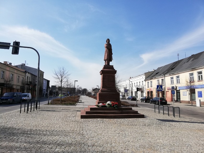 Plac Kościuszki wraz z pomnikiem Tadeusza Kościuszki