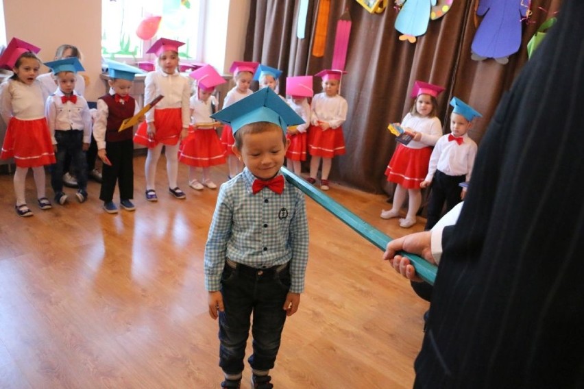Ślubowanie przedszkolaków w nowym przedszkolu w Karnkowie [zdjęcia]