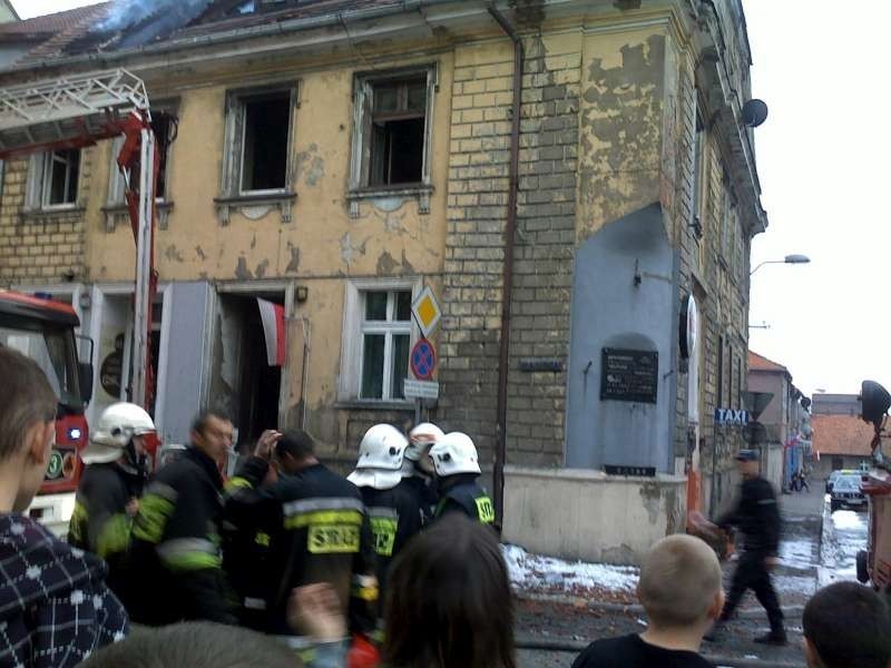 Pleszew. Minęło 12 lat od wielkiego pożaru kamienicy na rogu...