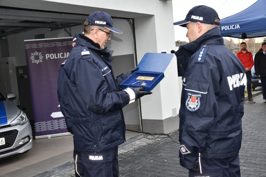 Uroczyste otwarcie posterunku policji w Kroczycach.