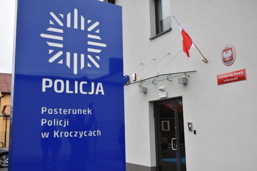 Uroczyste otwarcie posterunku policji w Kroczycach.