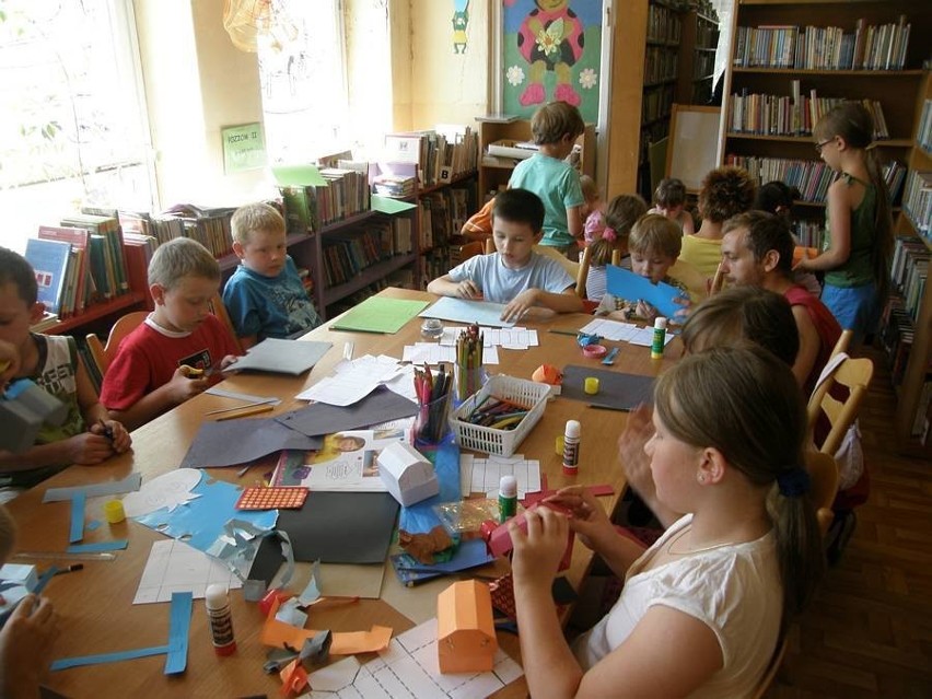 Biblioteka w Lublińcu: Zajęcia plastyczne w filii nr 3