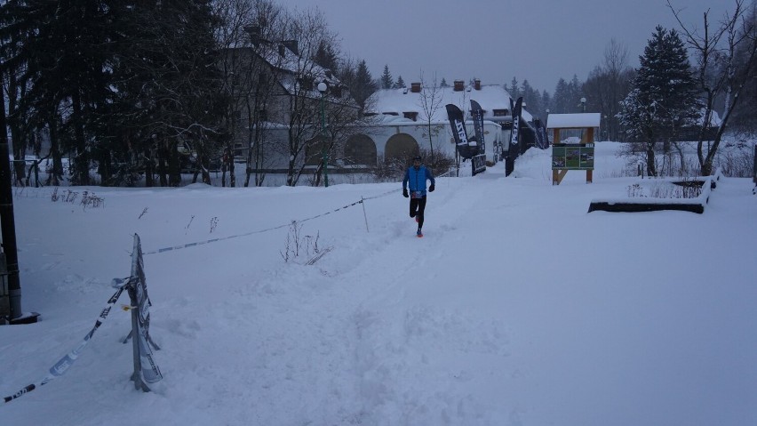 Zakończył się VIII Zimowy Półmaraton Gór Stołowych w Karłowie. Zobacz zdjęcia! 