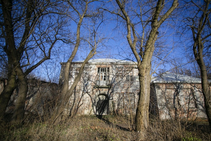 Chcą uratować willę generalską na Bemowie. Każdy może się przyłączyć