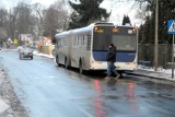 Kraków. "Pasażerów autobusów naciąga się na droższy pociąg" - LIST CZYTELNIKA