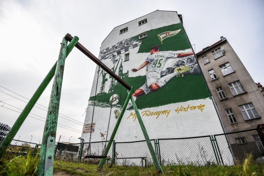 Nowy mural Lechii Gdańsk tuż obok Europejskiego Centrum...