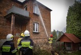 Strażacy OSP szkolili się w Jejkowicach. Ćwiczyli technikę gaszenia pożarów wewnętrznych. W ćwiczeniach uczestniczyło pięć jednostek 