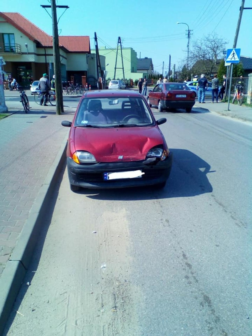 Kolizja dwóch samochodów na skrzyżowaniu Modrzewskiego i...