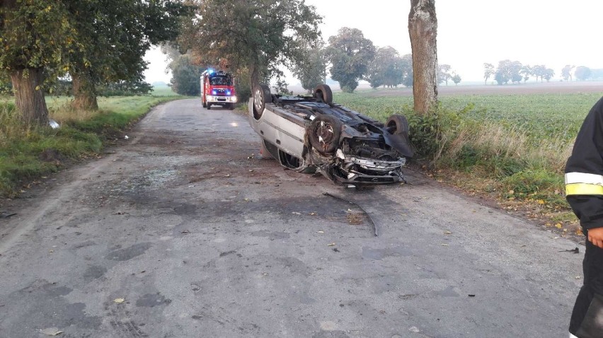 Mały Garc: Wypadek przy drodze powiatowej. Kierowca oddalił się z miejsca wypadku