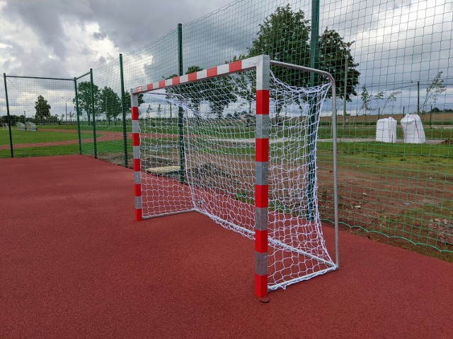 Sędziejowice. Nowoczesne boisko na stadionie niemal ukończone