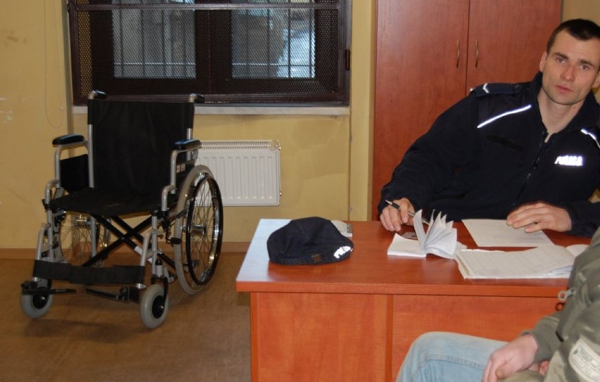 58 - letni mężczyzna ukradł wózek inwalidzki