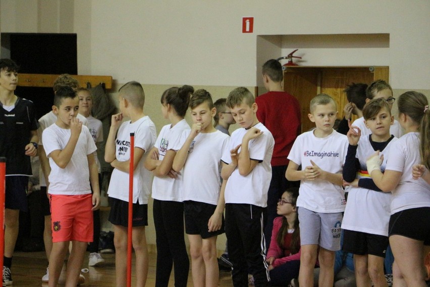 Sportowe Mikołajki Katolickiej Szkoły Podstawowej na Sparcie