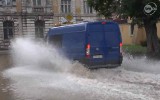 Kamienna Góra: Awaria wodociągu, zalane ulice (FILM)
