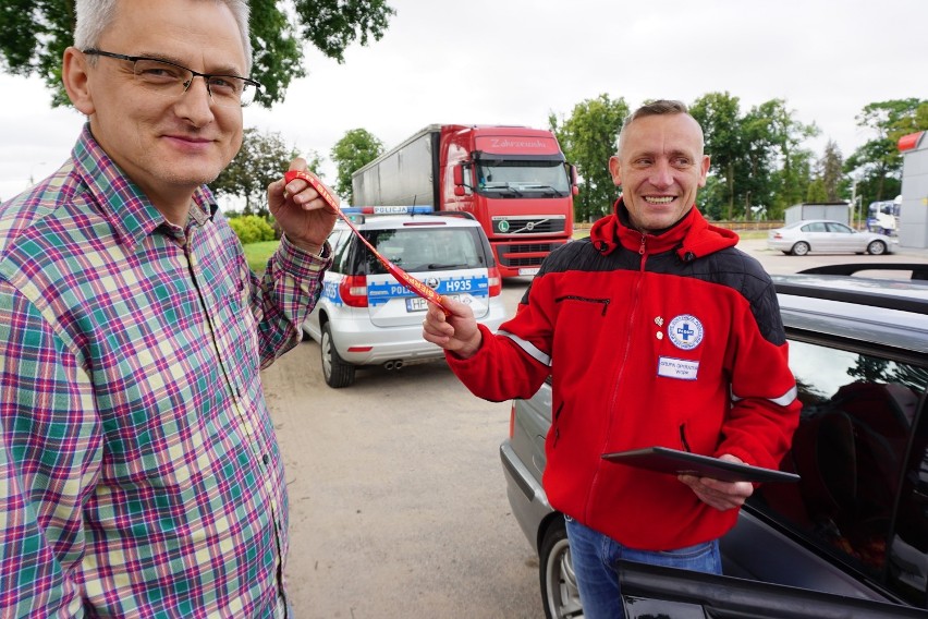 Nauka pierwszej pomocy, zamiast mandatu. Nietypowa akcja policji. Przyjmie się w Warszawie?