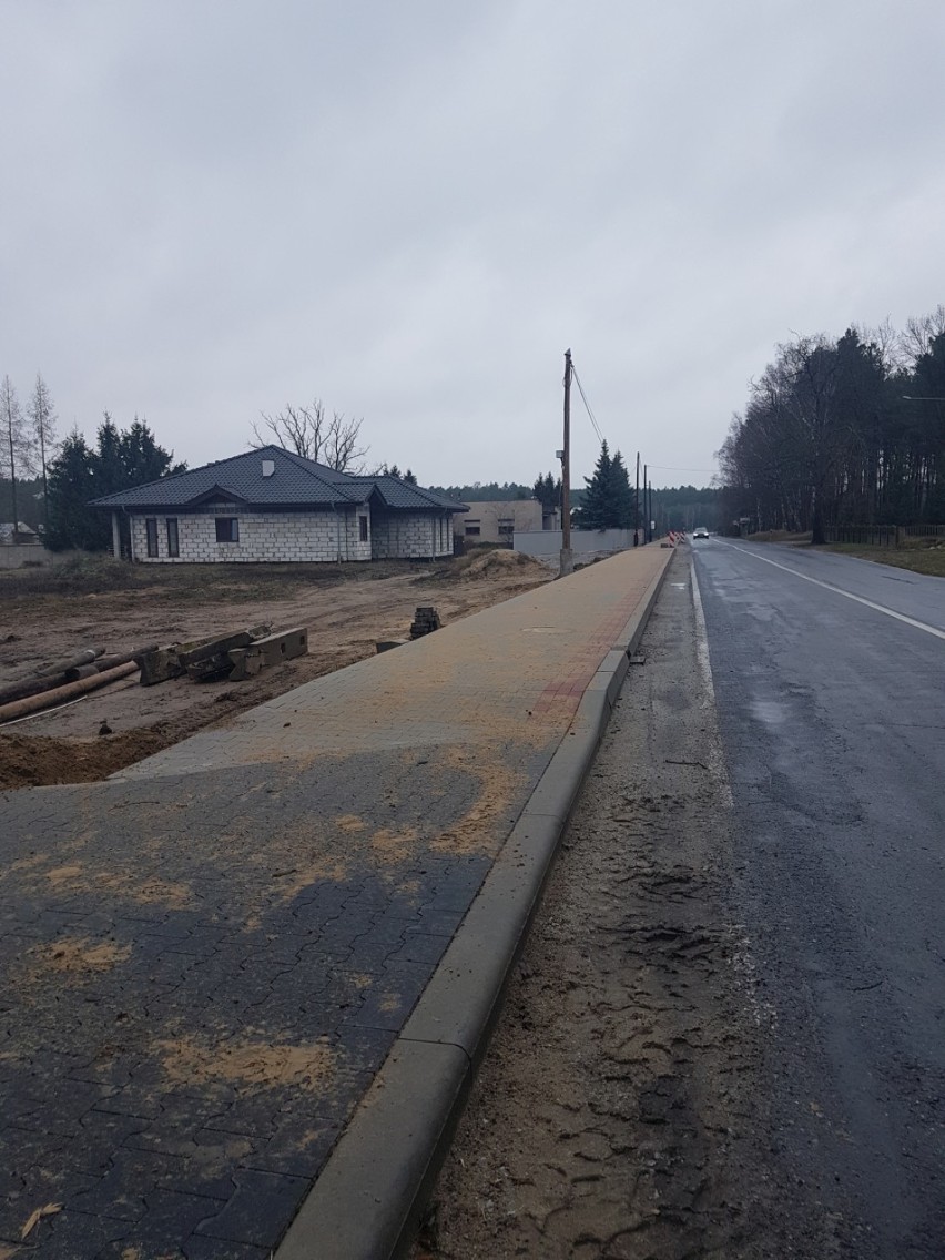 Ruszyła budowa ścieżki rowerowej Karpicko – Barłożnia...