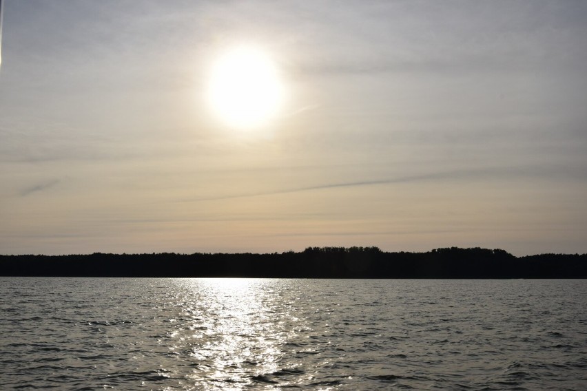 Zbąszyń; Zachód słońca nad jeziorem Błędno. Widoki z jeziora...