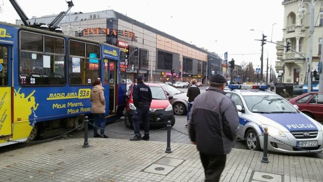 Kolizja na skrzyżowaniu al. NMP i al. Wolności