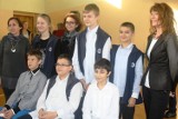 Gimnazjum nr 3 w Pleszewie - pasowanie pierwszoklasistów na gimnazjalistów