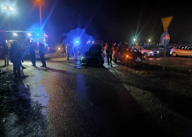 Zderzenie dwóch samochodów na zakopiance w Mogilaanach