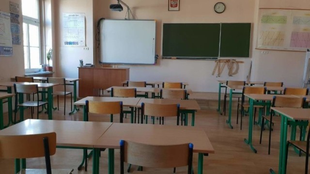 W całym regionie na nauce zdalnej jest kilkanaście klas.