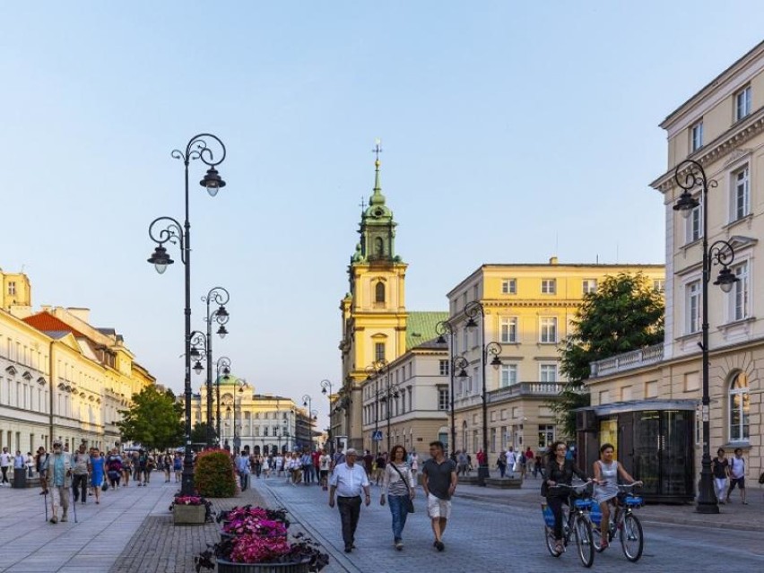 Trakt Królewski w weekendy bez samochodów i autobusów. Nowy Świat i Krakowskie Przedmieście znów zmienią się w deptak