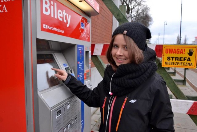 Karta Warszawiaka. Ile kosztuje, jak ją wyrobić, komu się na leży [INSTRUKCJA]