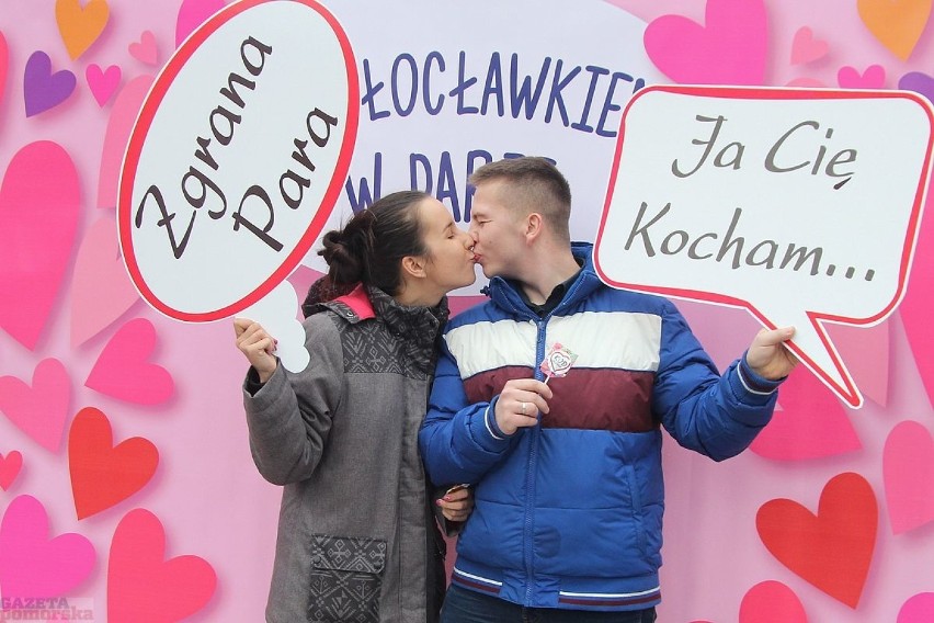 Walentynki 2016 "Kocham cię... i Włocławek". Akcja na placu Grodzkim we Wzorcowni [zdjęcia]