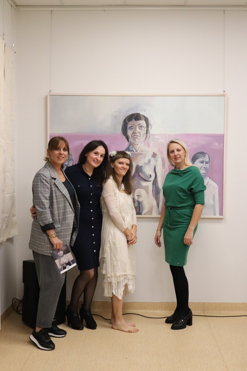 „Przemijanie” - wystawa malarstwa Agaty Urbańskiej - Krasowskiej w Uniwersytecie Ludowym w Radawnicy