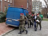 W Poznaniu prokurator wojskowy próbował się zastrzelić na konferencji prasowej