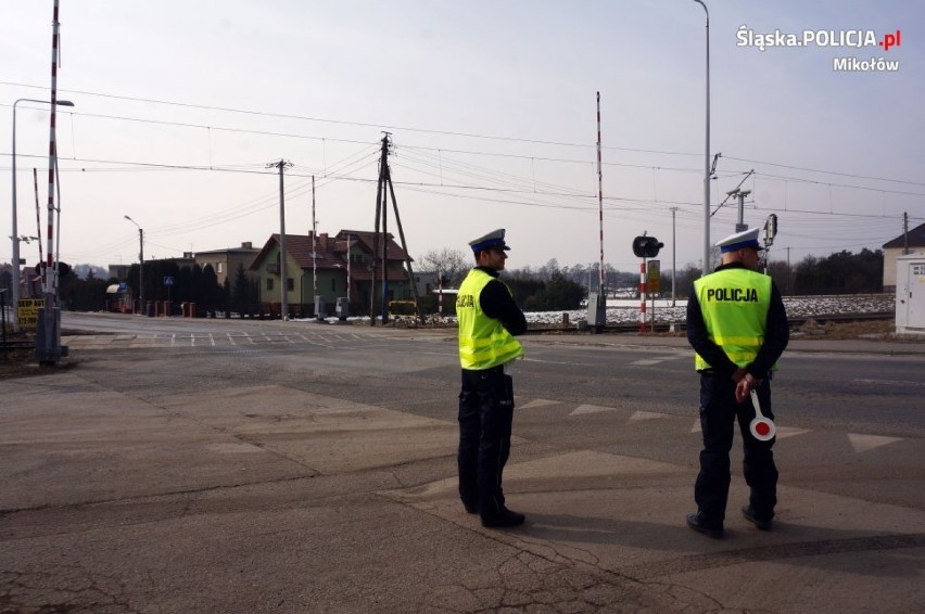Policja w Mikołowie: kontrole przejazdów kolejowych