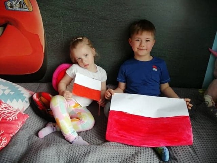 SP 8 Stargard. 2 maja - Dzień Flagi Rzeczypospolitej Polskiej. Uczniowie pokazali jakie przygotowali flagi