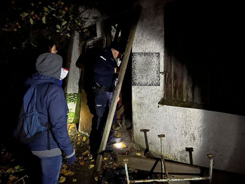 Policja apeluje o pomoc bezdomnym z Malborka, bo nadchodzi ochłodzenie. Służby sprawdziły miejsca ich pobytu