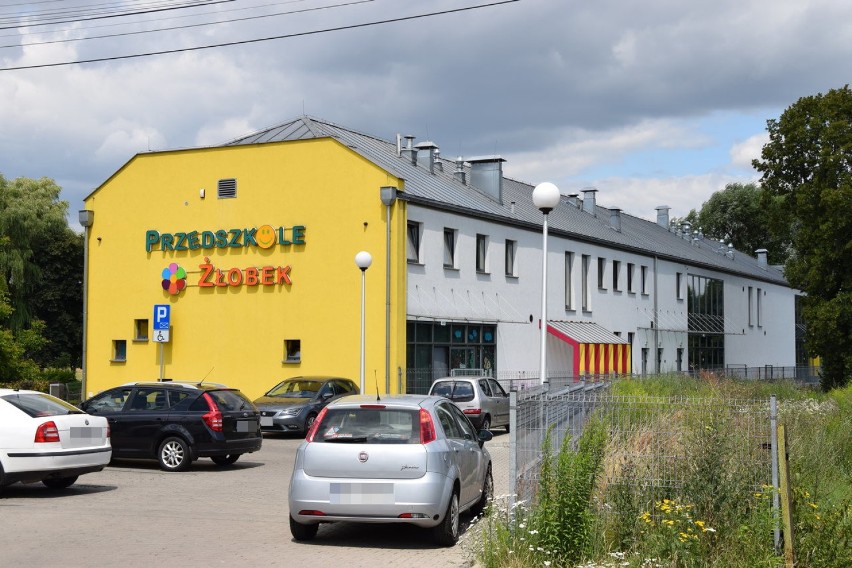 W gminie Bojszowy działają łącznie trzy szkoły podstawowe,...