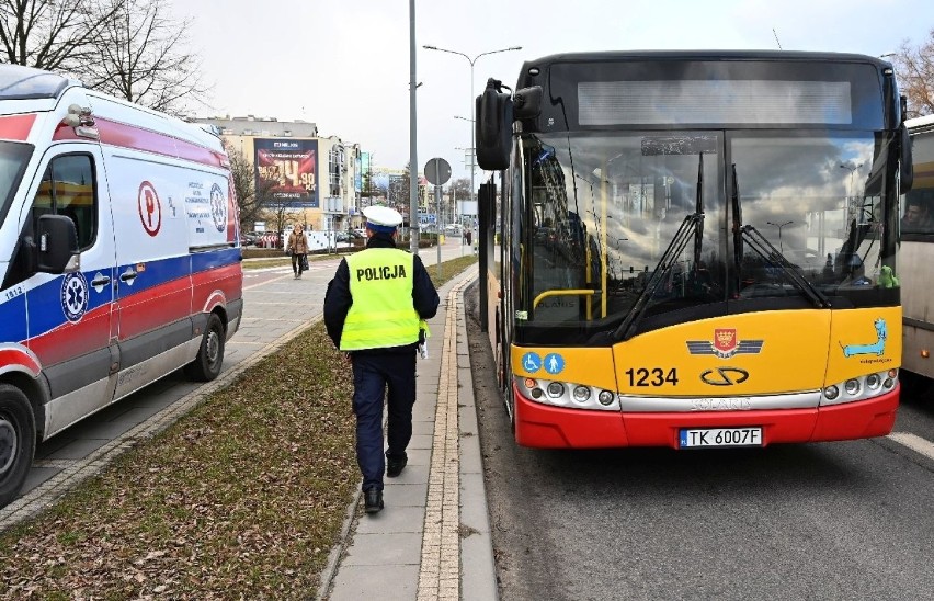 Policjanci sprawdzają okoliczności zdarzenia, do którego...