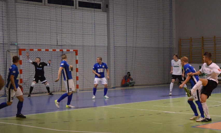 FC Kartuzy przegrał mecz 1/8 rozgrywek Pucharu Polski w futsalu z białostockim MOKS Słoneczny Stok ZDJĘCIA, WIDEO