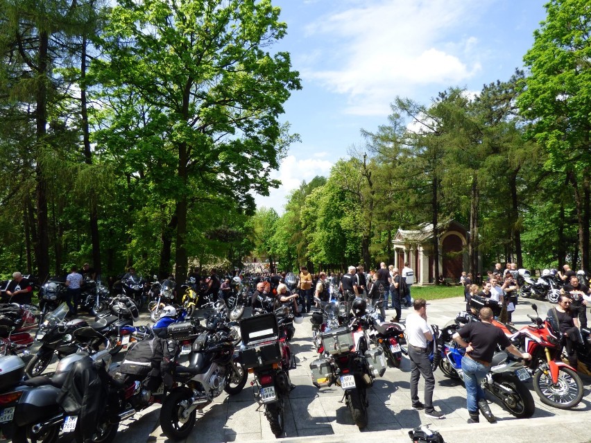 Pielgrzymka motocyklistów do Piekar Śląskich