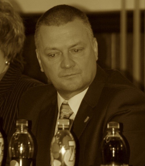 Jarosław Lis - NIE