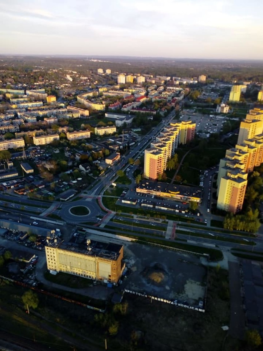 Dąbrowa Górnicza: Przelot paralotnią nad naszym miastem. Zobacz te niesamowite zdjęcia!