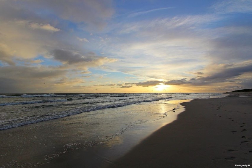 Foto powiat pucki: Jastarnia jesienią potrafi zachwycać! Tęcza nad bałtycką plażą | ZDJĘCIA