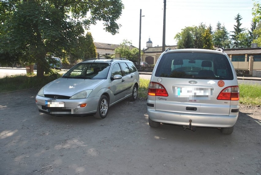 Uszkodzenie aut w Trzemesznie. Policja szuka sprawców