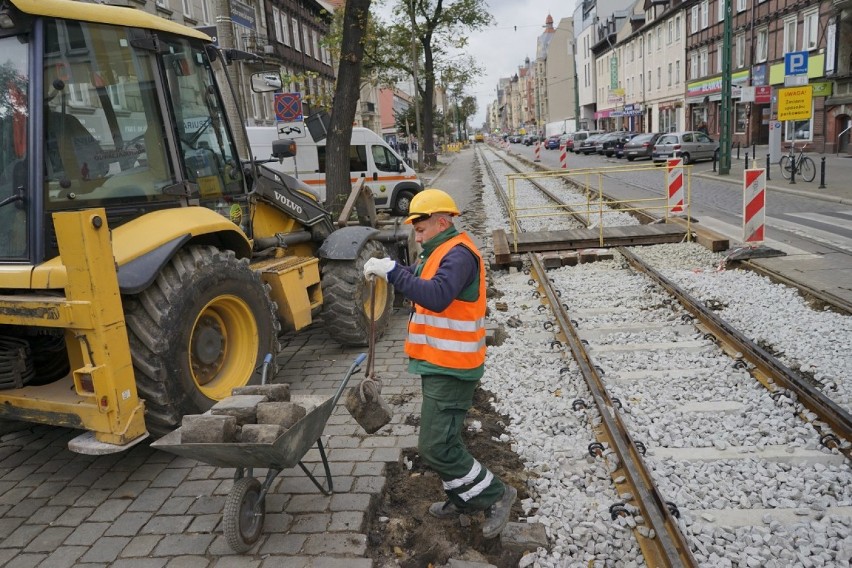 Trwa remont Dąbrowskiego. Zobacz najnowsze zdjęcia