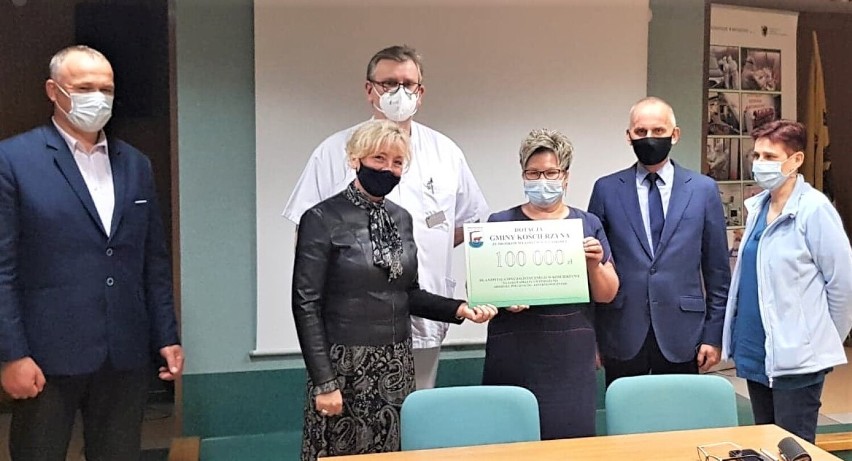 Gmina Kościerzyna przekazała szpitalowi 100 tys. zł. Pieniądze pozwolą na zakup sprzętu dla oddziału ginekologicznego