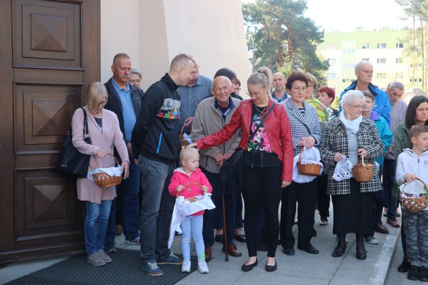 Leszno. Wielkanoc sprzed lat. Święconka i przygotowania do Świąt. Tak przed pandemią wyglądało świętowanie Wielkanocy [ARCHIWALNE ZDJĘCIA]