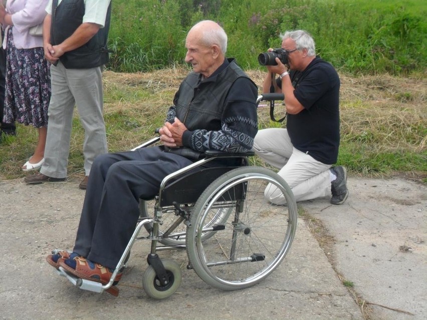 Szamocin: Nieistniejąca wieś Antoniny upamiętniona obeliskiem [FOTO]